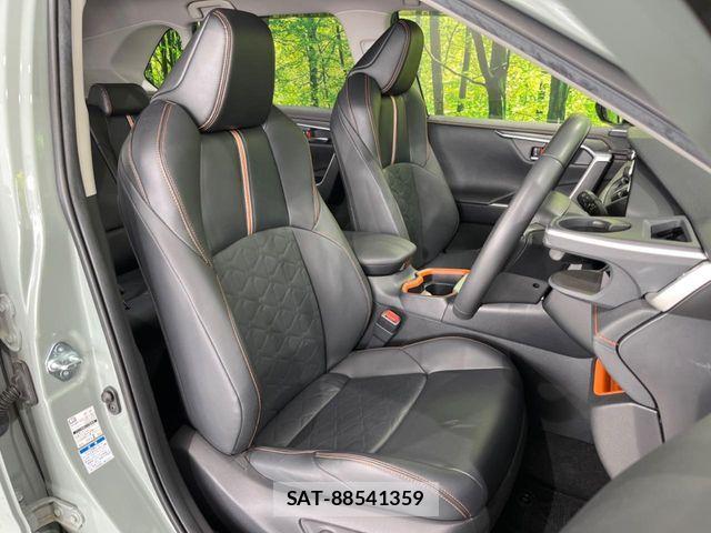Toyota RAV4 2021-03 7224109-8