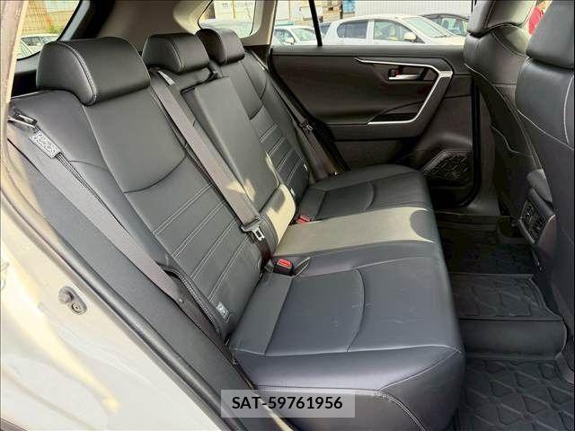 Toyota RAV4 2020-02 7224087-10