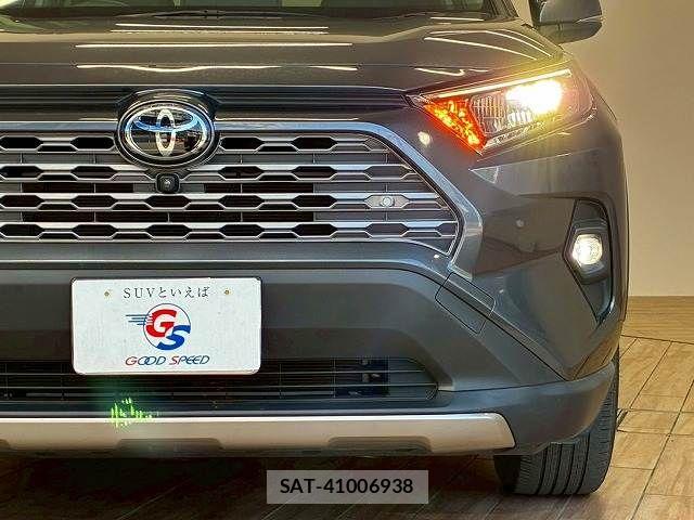 Toyota RAV4 2022-09 7224128-17