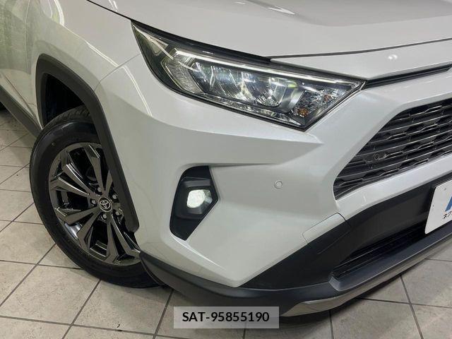 Toyota RAV4 2023-08 7224141-11