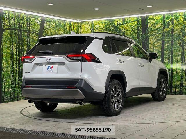 Toyota RAV4 2023-08 7224141-16