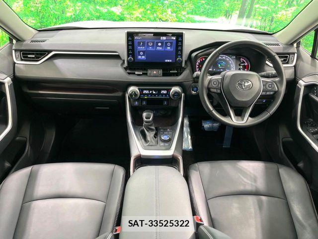 Toyota RAV4 2021-06 7224118-1