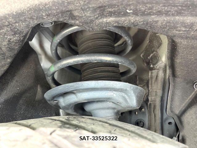 Toyota RAV4 2021-06 7224118-19