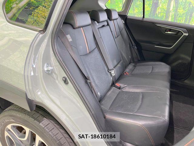 Toyota RAV4 2019-07 7224074-8