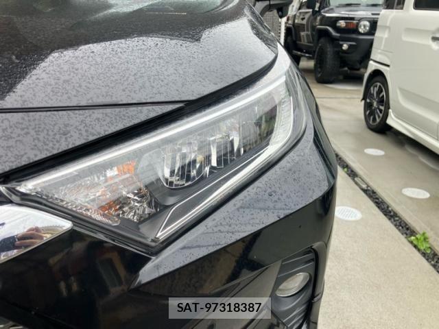 Toyota RAV4 2021-03 7224116-9