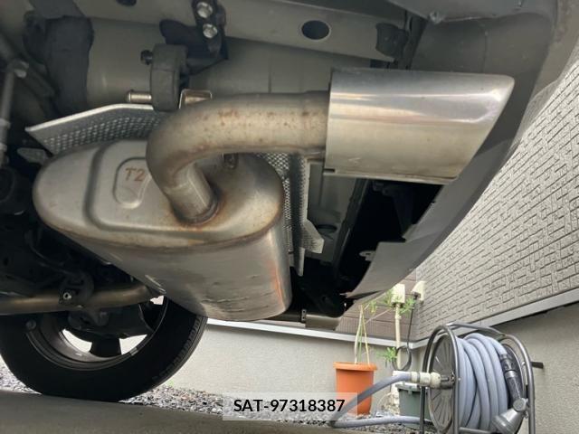 Toyota RAV4 2021-03 7224116-28