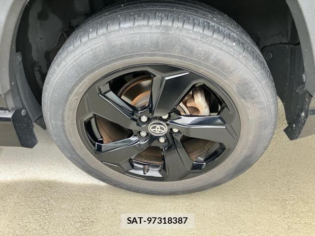 Toyota RAV4 2021-03 7224116-6