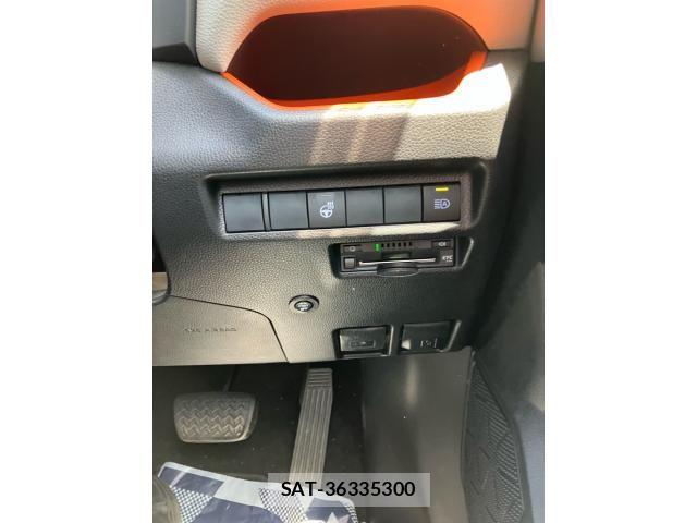 Toyota RAV4 2019-07 7224076-15