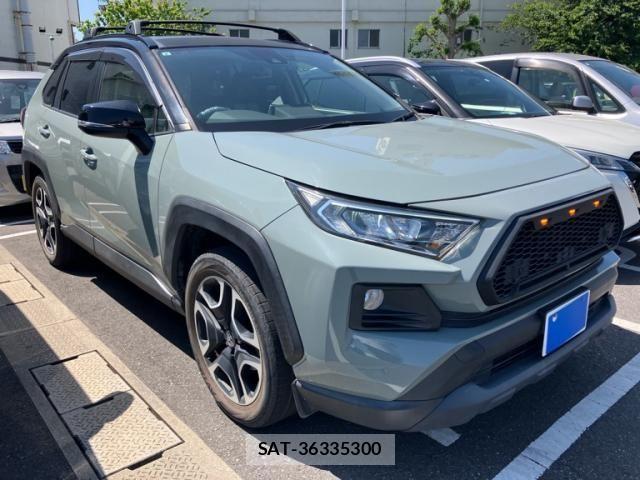 Toyota RAV4 2019-07 7224076-1
