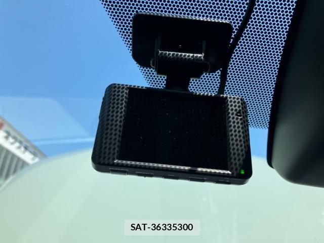 Toyota RAV4 2019-07 7224076-21