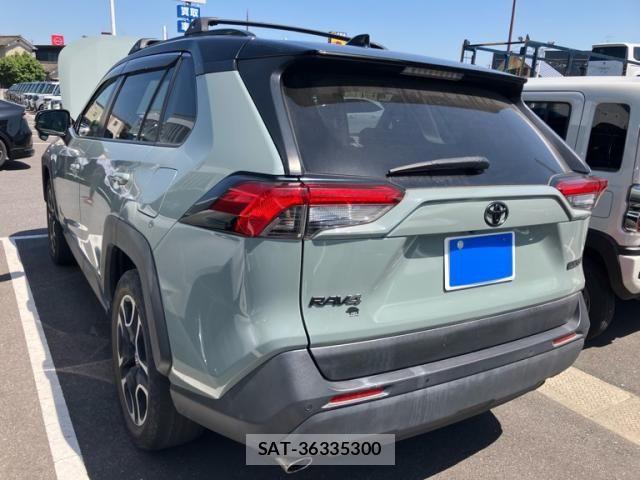 Toyota RAV4 2019-07 7224076-3