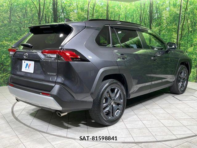 Toyota RAV4 2023-03 7218278-16