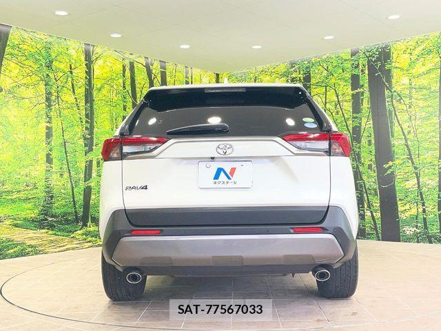 Toyota RAV4 2020-11 7224098-14