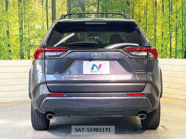Toyota RAV4 2021-11 7216569-14