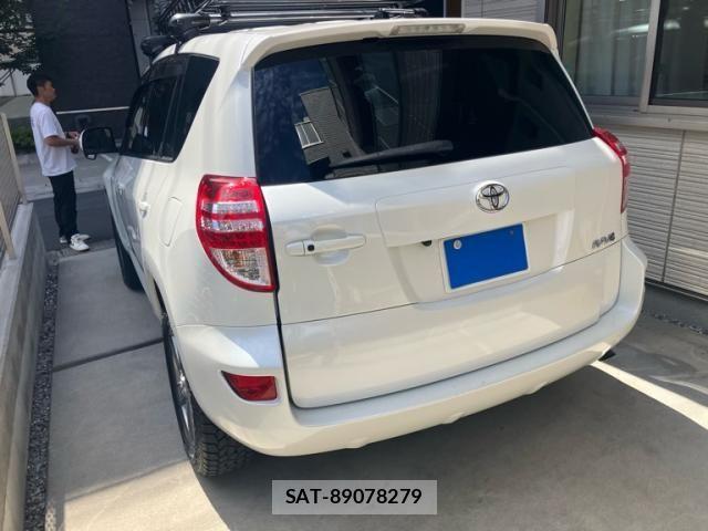 Toyota RAV4 2016-01 7224064-3