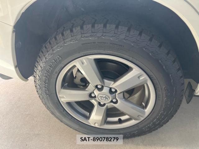 Toyota RAV4 2016-01 7224064-4