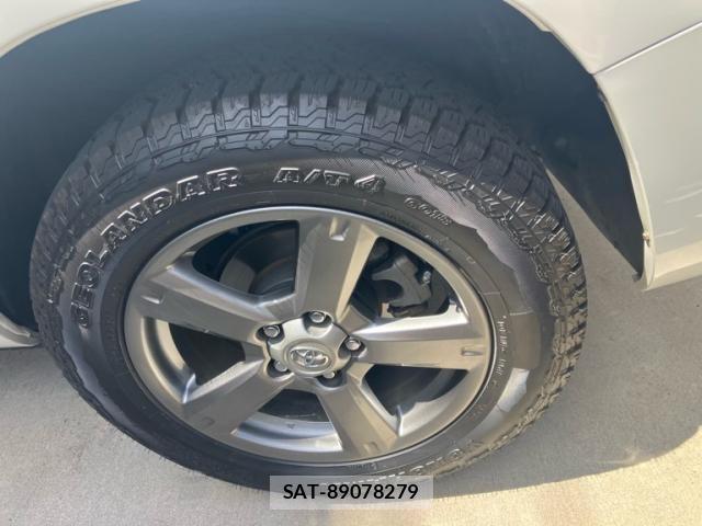 Toyota RAV4 2016-01 7224064-6