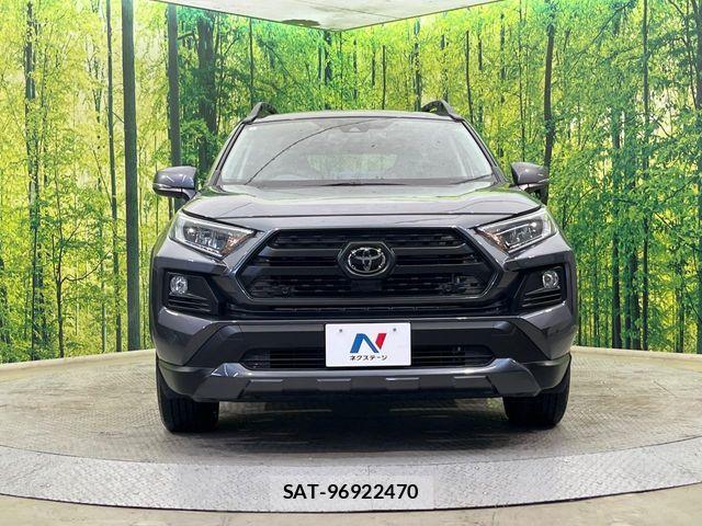 Toyota RAV4 2021-04 7252095-14