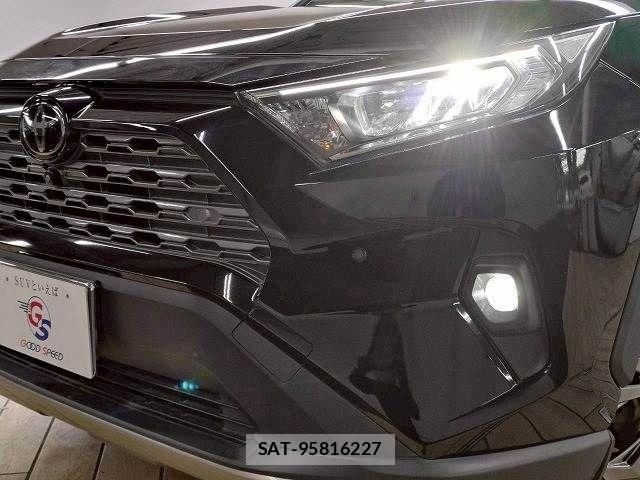 Toyota RAV4 2023-01 7252081-12
