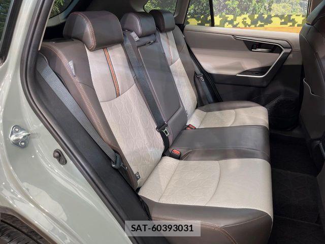 Toyota RAV4 2021-02 7252085-10