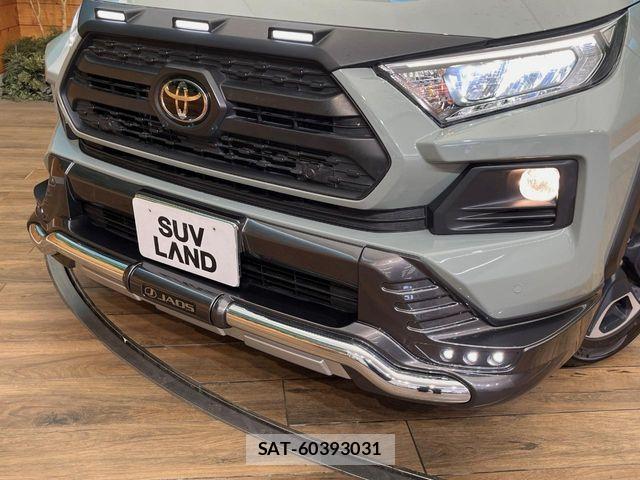 Toyota RAV4 2021-02 7252085-2