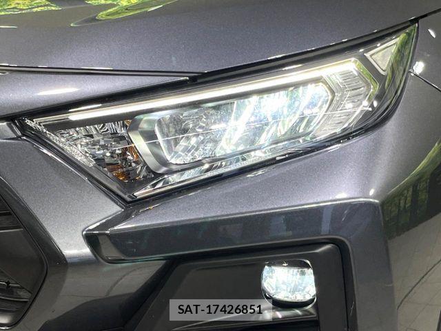 Toyota RAV4 2025-10 7252083-12