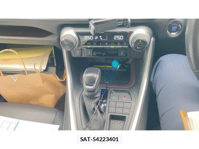 Toyota RAV4 2020-07 7252097-6