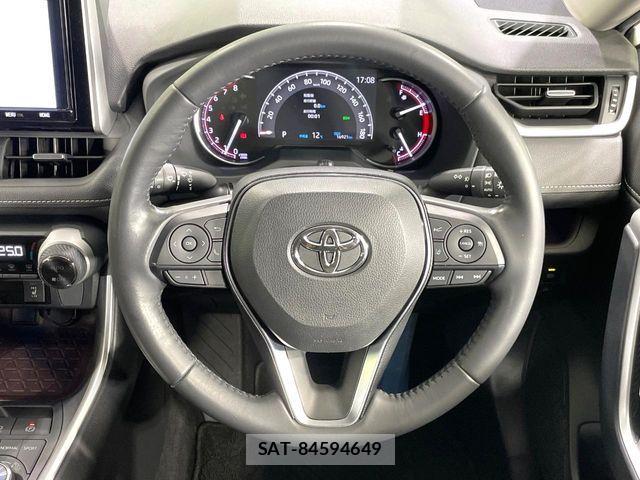 Toyota RAV4 2019-05 7252086-10