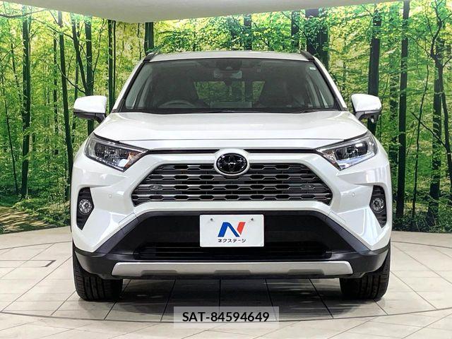 Toyota RAV4 2019-05 7252086-13