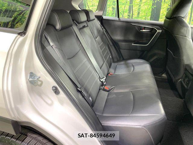 Toyota RAV4 2019-05 7252086-8