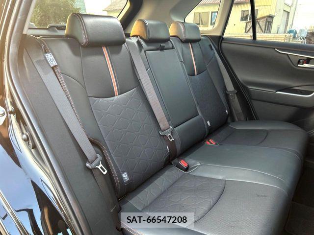 Toyota RAV4 2019-05 7252088-9