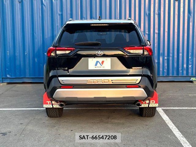 Toyota RAV4 2019-05 7252088-15