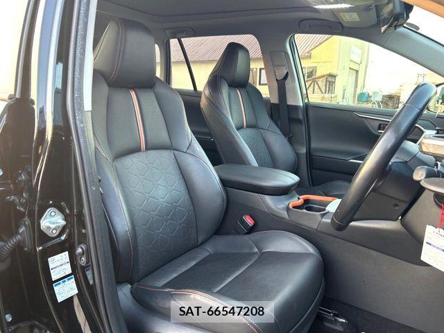 Toyota RAV4 2019-05 7252088-8