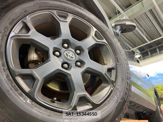 Toyota RAV4 2021-07 7252098-12