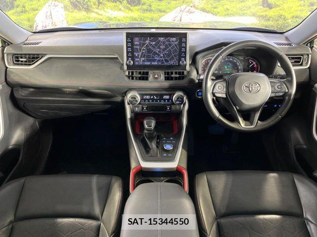 Toyota RAV4 2021-07 7252098-1