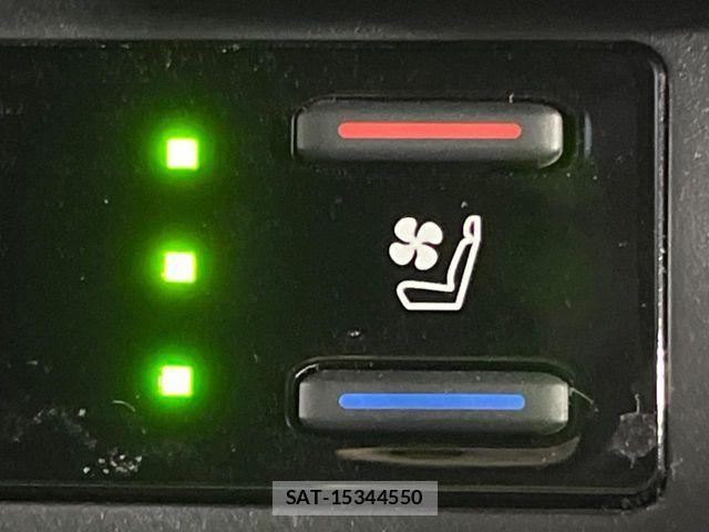 Toyota RAV4 2021-07 7252098-5