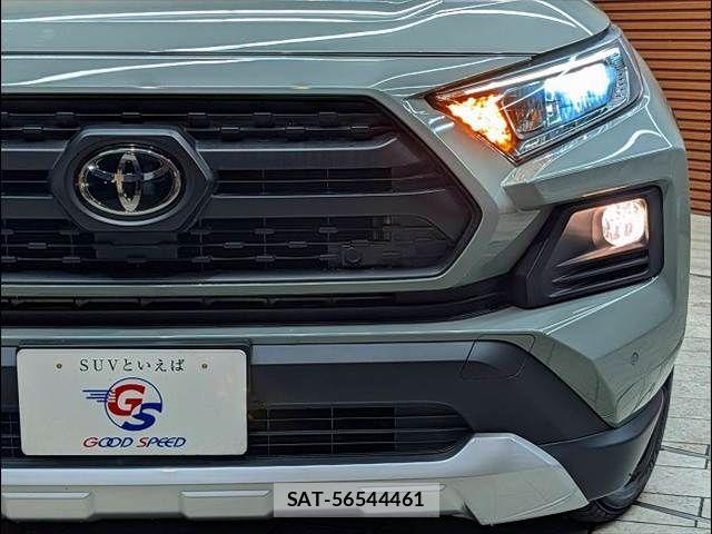 Toyota RAV4 2021-04 7250046-9