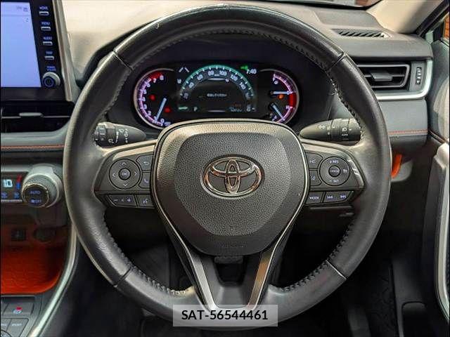 Toyota RAV4 2021-04 7250046-12