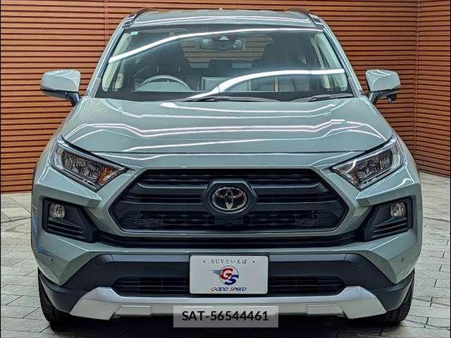 Toyota RAV4 2021-04 7250046-16
