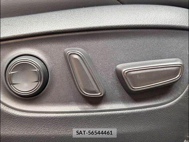 Toyota RAV4 2021-04 7250046-5