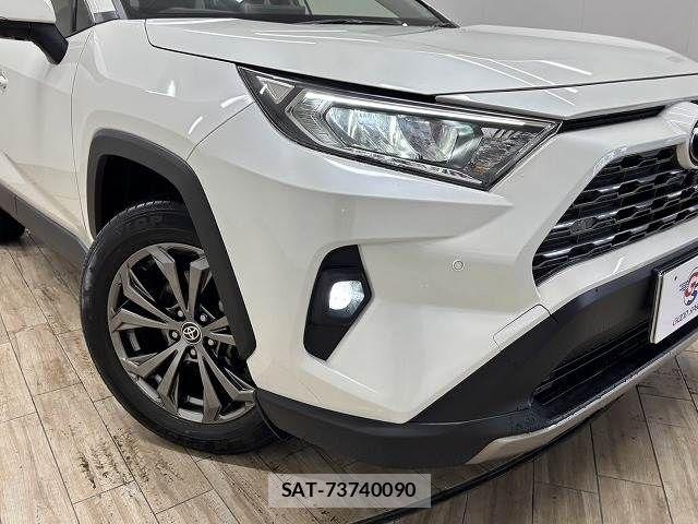 Toyota RAV4 2022-07 7252082-19