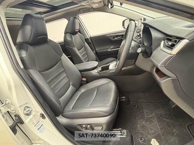 Toyota RAV4 2022-07 7252082-4