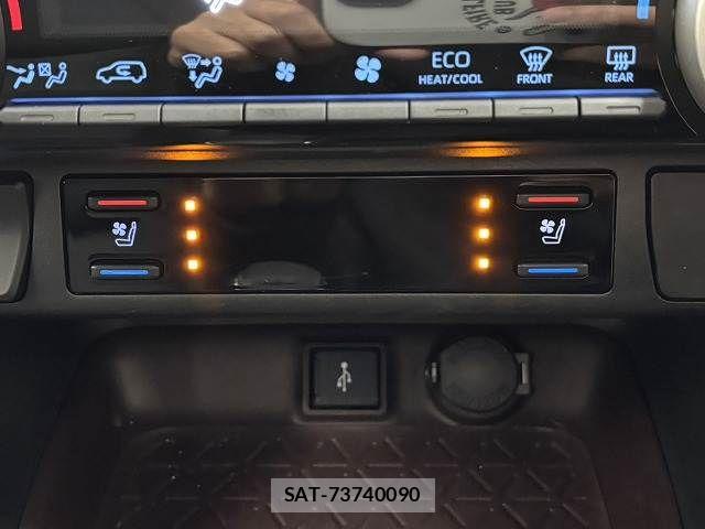 Toyota RAV4 2022-07 7252082-7