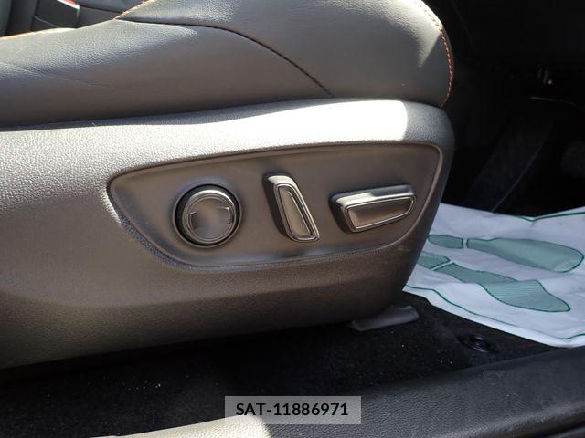 Toyota RAV4 2019-10 7252089-13