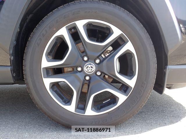 Toyota RAV4 2019-10 7252089-18