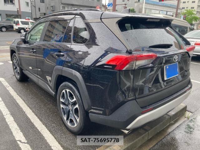 Toyota RAV4 2019-08 7252102-3