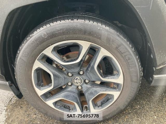 Toyota RAV4 2019-08 7252102-7