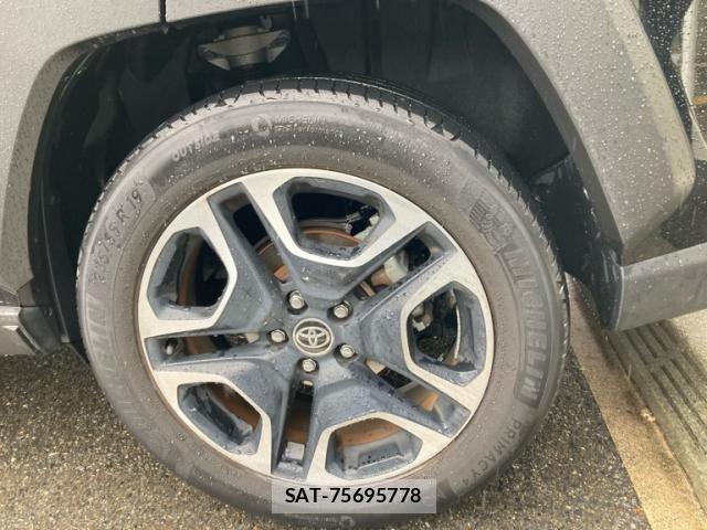Toyota RAV4 2019-08 7252102-8