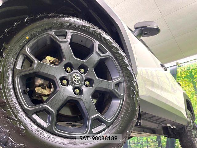 Toyota RAV4 2025-03 7252078-12