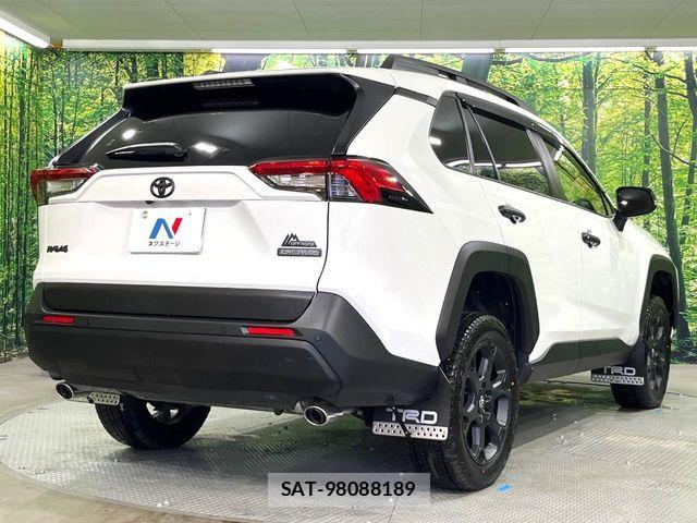 Toyota RAV4 2025-03 7252078-16